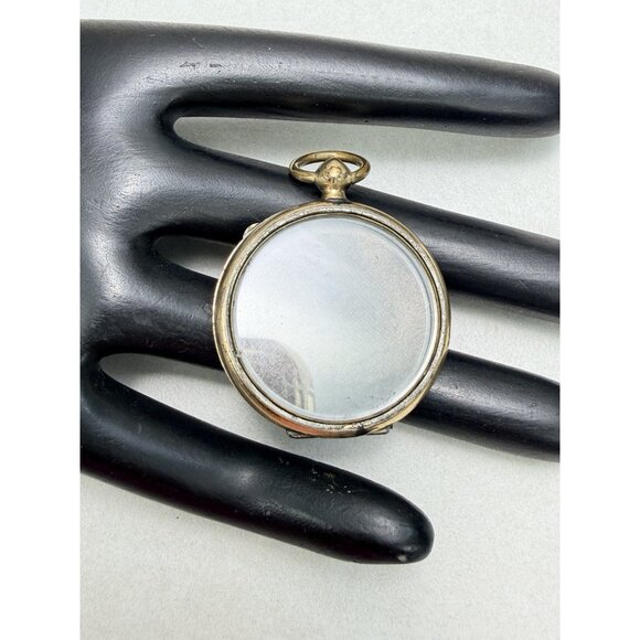 Antique Victorian Gold Filled Engraved Locket Pendant Crystal Glass 19th Century - Picture 2 of 7